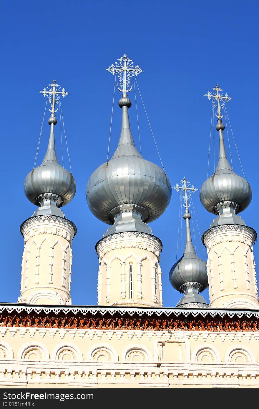 Cupolas and crosses on the Russian church (Suzdal)