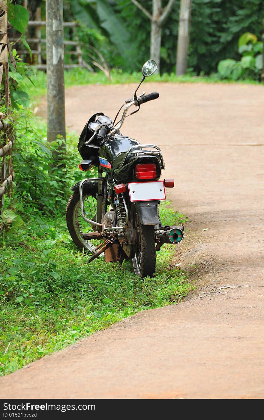 Black Hero Honda Motor Bike