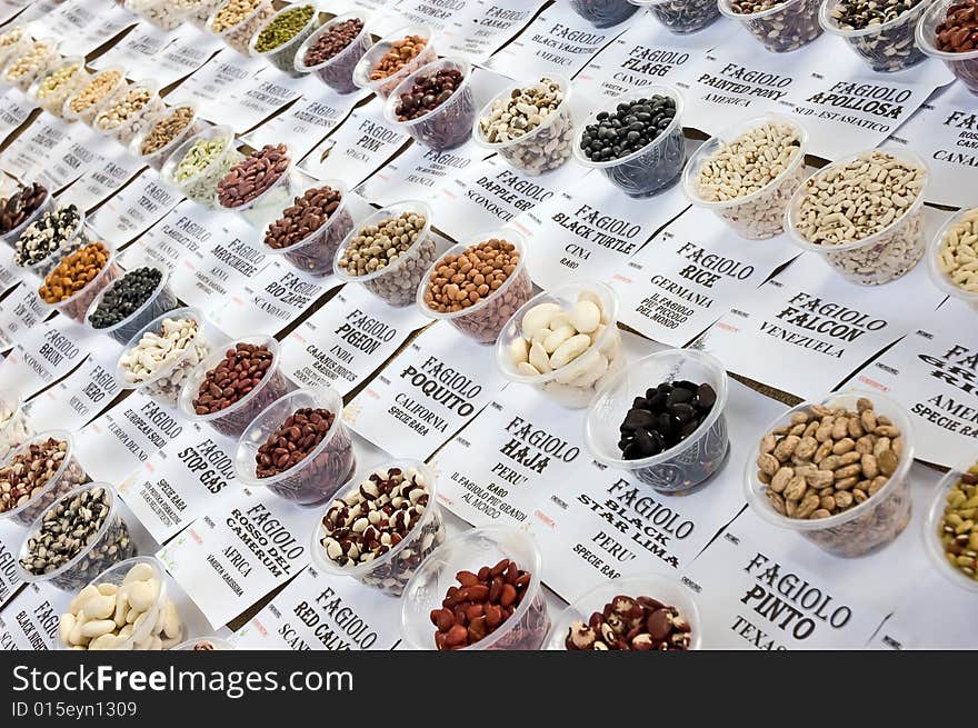 Different kinds of pea and bean