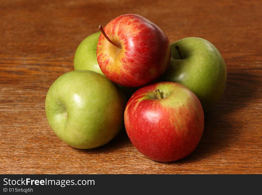 Landscape apple stack