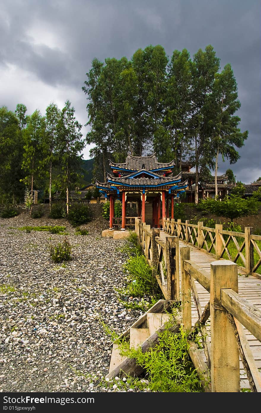 Chinese pavilion and the path along the cliff