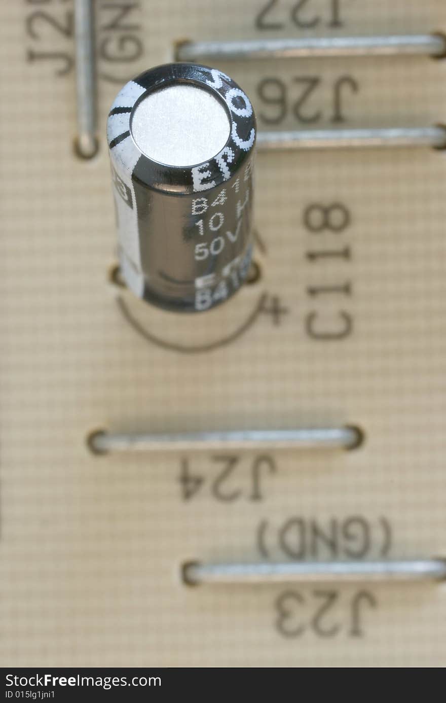 One capacitor in a decoder in detail