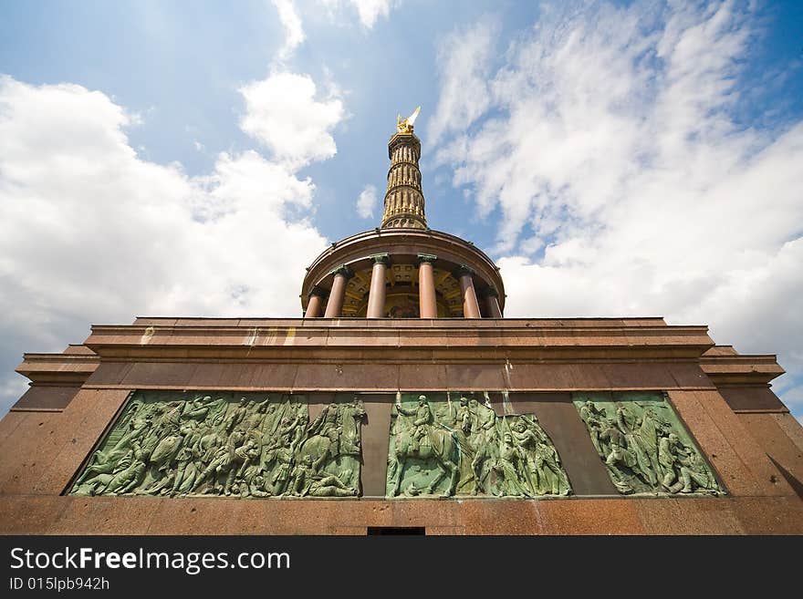 Siegess�ule statue in clouds - panoramic wiev. Siegess�ule statue in clouds - panoramic wiev