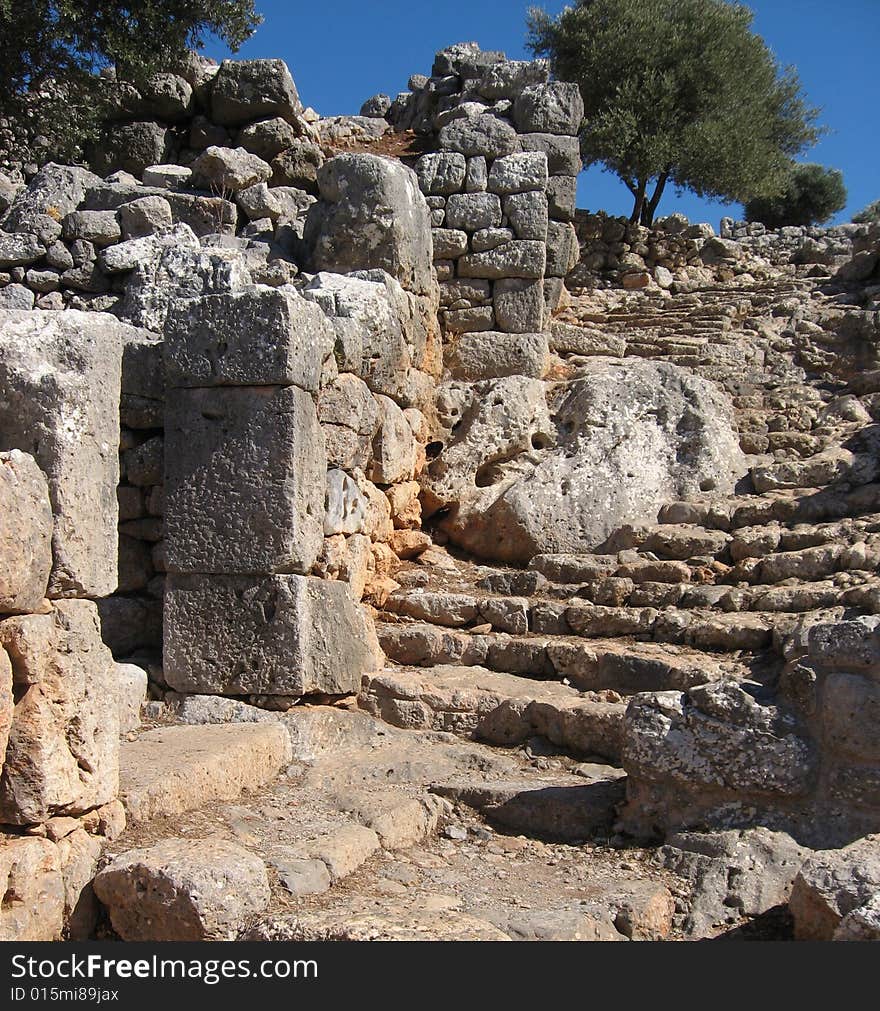 Very long ago this was a palace,now only the stairs and some walls are left. Very long ago this was a palace,now only the stairs and some walls are left.