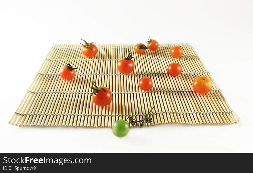 Tomatoes on bamboo mat