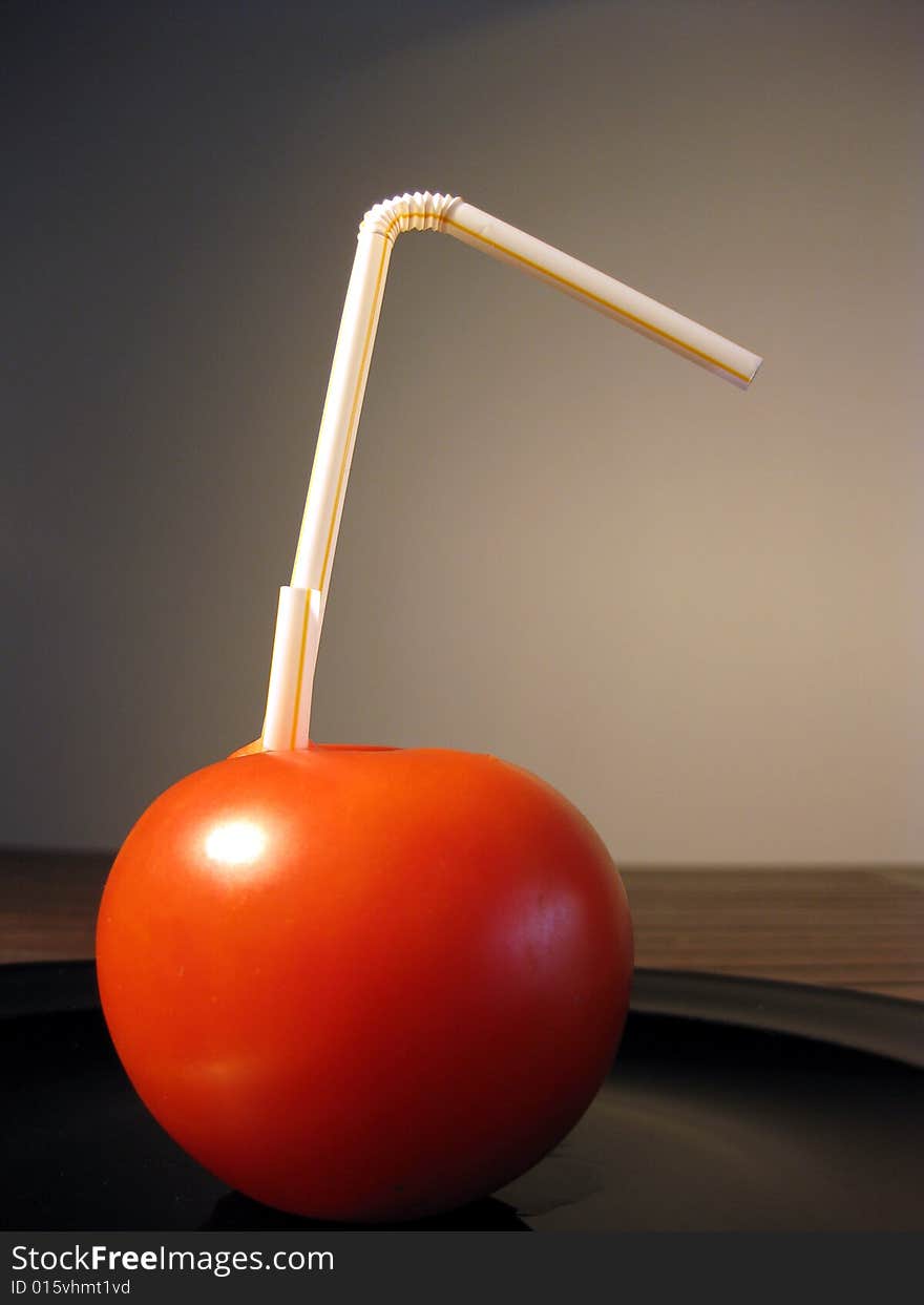 Straw in tomato