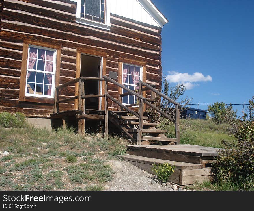 Entrance to a pioneer's cabin in a museum in Fairplay, Colorado. Entrance to a pioneer's cabin in a museum in Fairplay, Colorado.