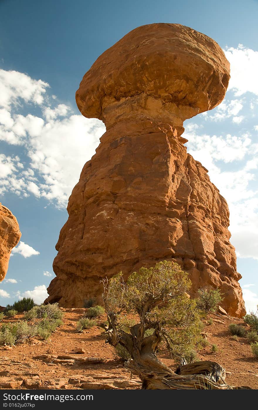 Balanced rock