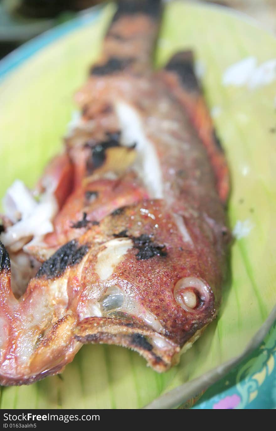 Tropical fish (sunu) grilled seafood