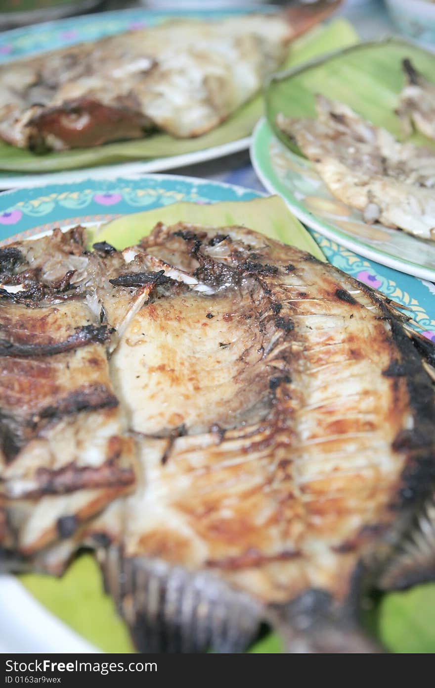 Tropical fish (baronang) grilled seafood