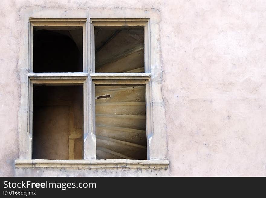 Interior courtyard : an old window l in Old Lyon Town (France). Interior courtyard : an old window l in Old Lyon Town (France)