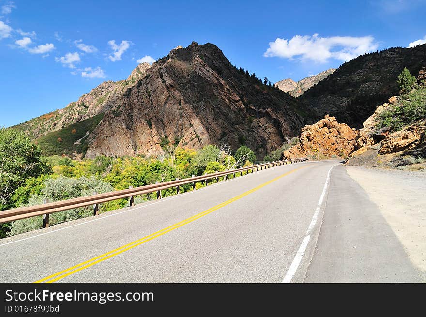 Highway to the Cottonwood Canyon