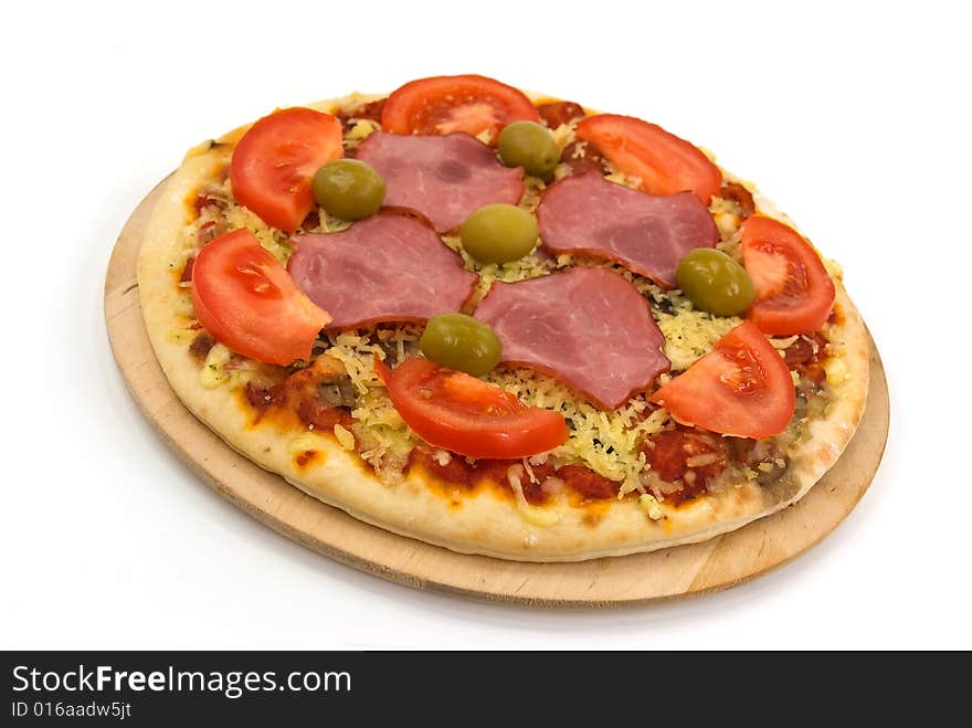 Supreme Pizza With Salami,Olives,Cheese,mushrooms