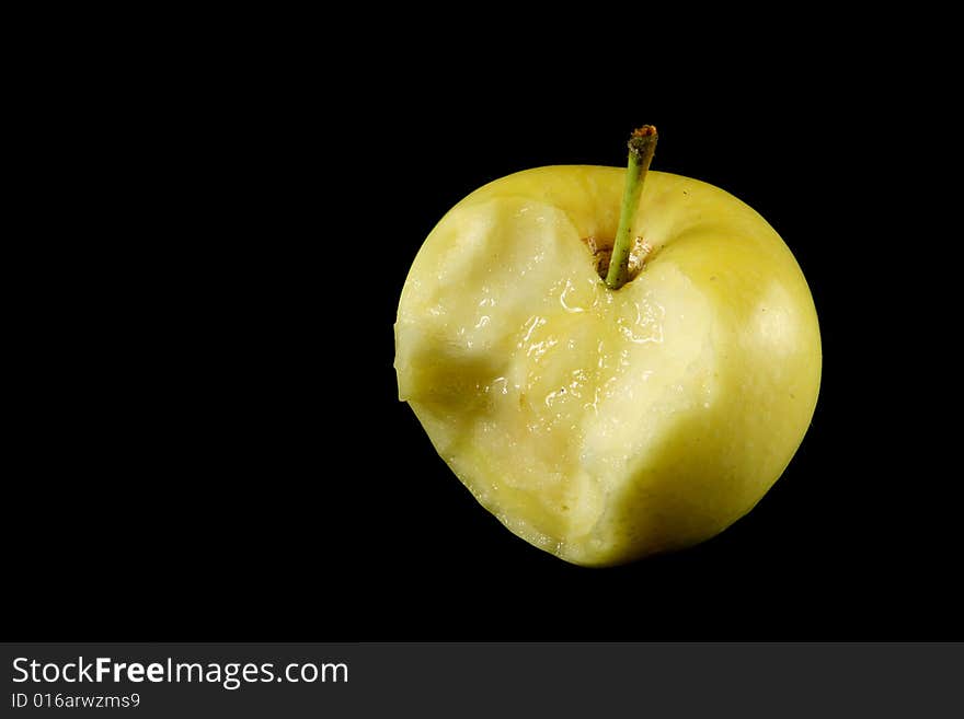 Yellow apple