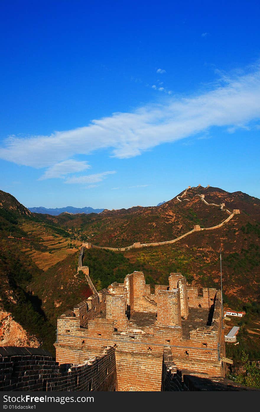 The Simatai Great Wall is celebrated for its steepness, queerness and intactness. The main tourist attractions include the Stairway to Heaven, the Fairy Tower, the Heaven Bridge and the Wangjinglou Tower.