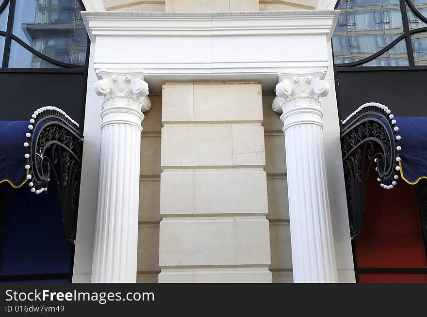 Decorated pillar in Classical building, sculpture decorations