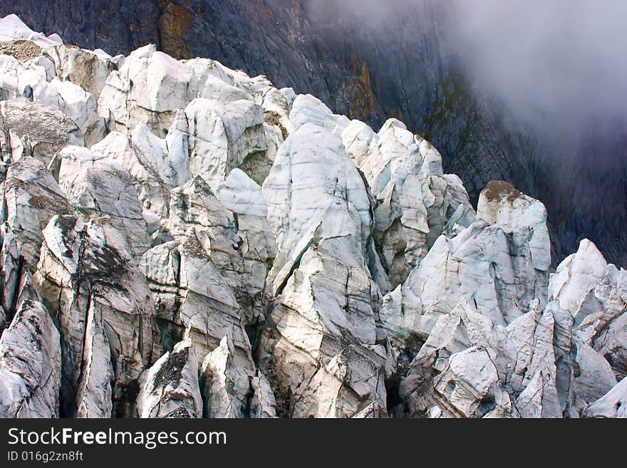 SONY DSLR A700 jokul snow mountain in china geography nature landscape cloud sky travel asia YuLong snow mountain