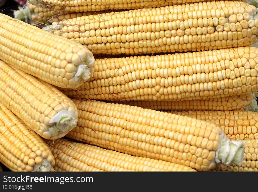 Heap of yelloy indian corn