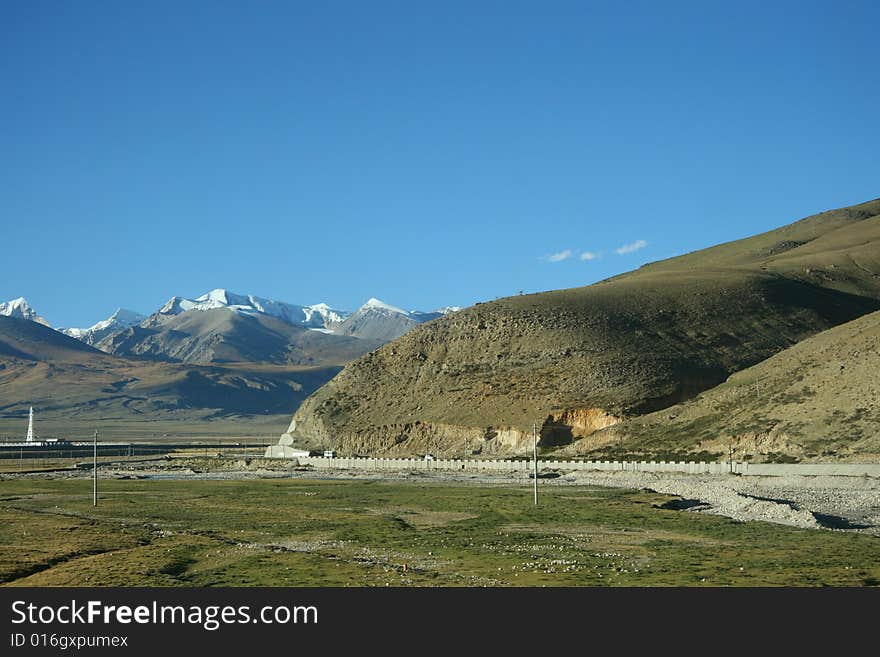 China s Tibet beauty of the Hoh Xil no man s land