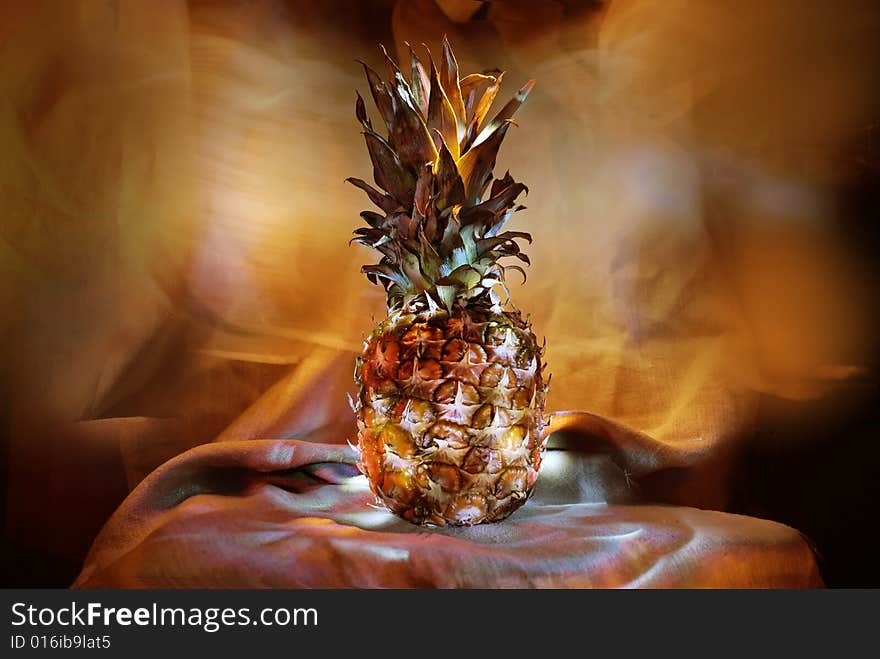 Luminous pineapple