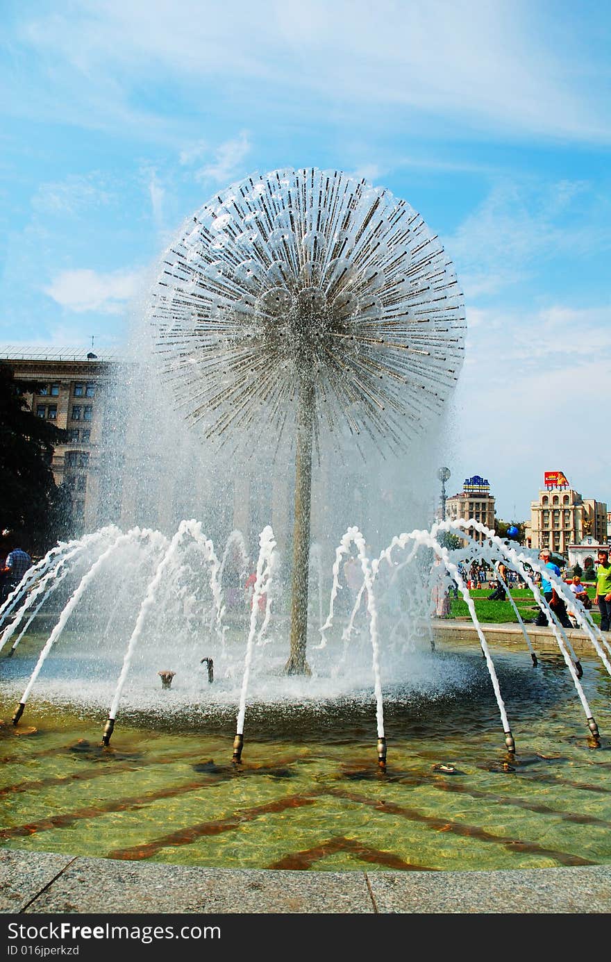 Ball-shaped fountain in the city center