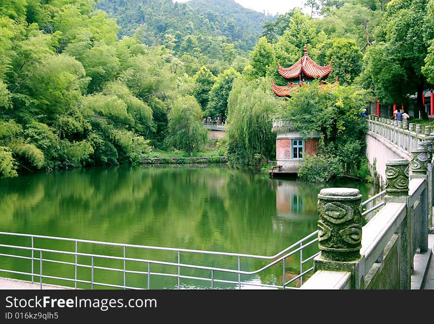 Trees and  pavilion  in the Park。. Trees and  pavilion  in the Park。