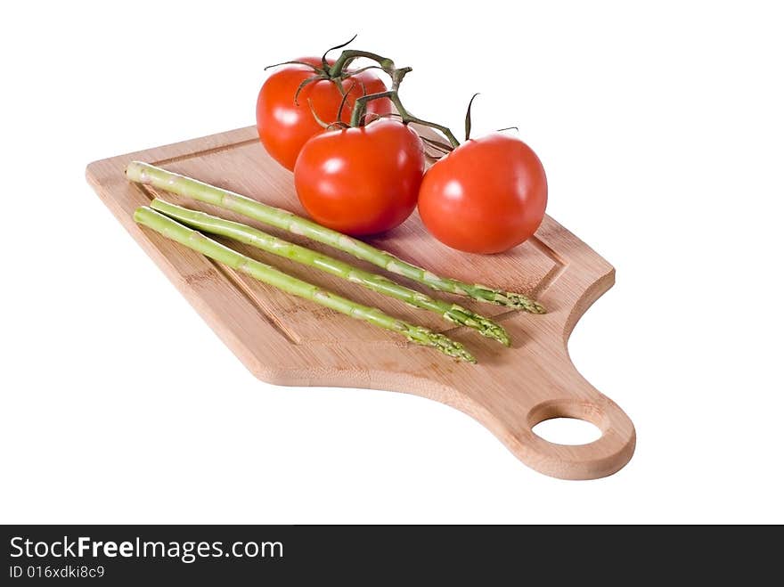 Vine tomatoes and asparagus