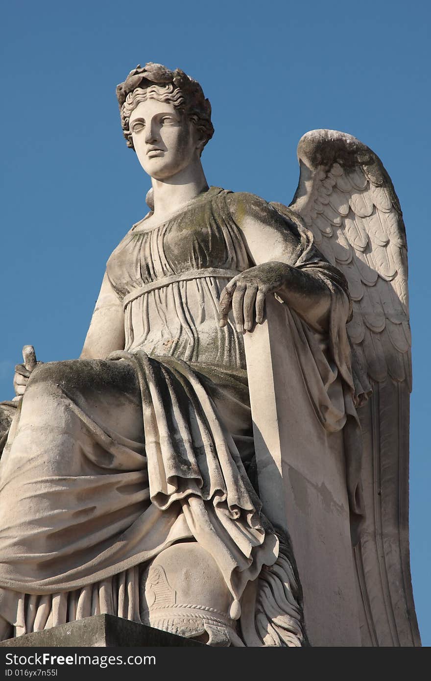 Angel statue at the Arc de Triomphe du Carrousel, Paris