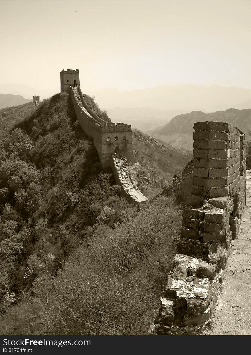 The great wall of china in black and white