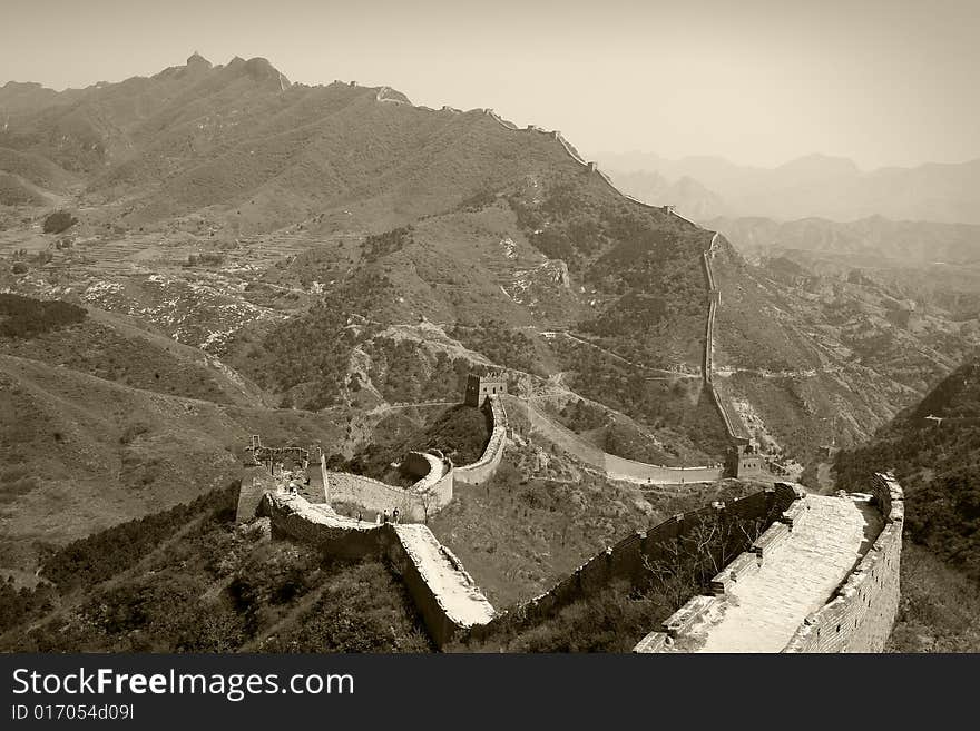 The great wall of china in black and white