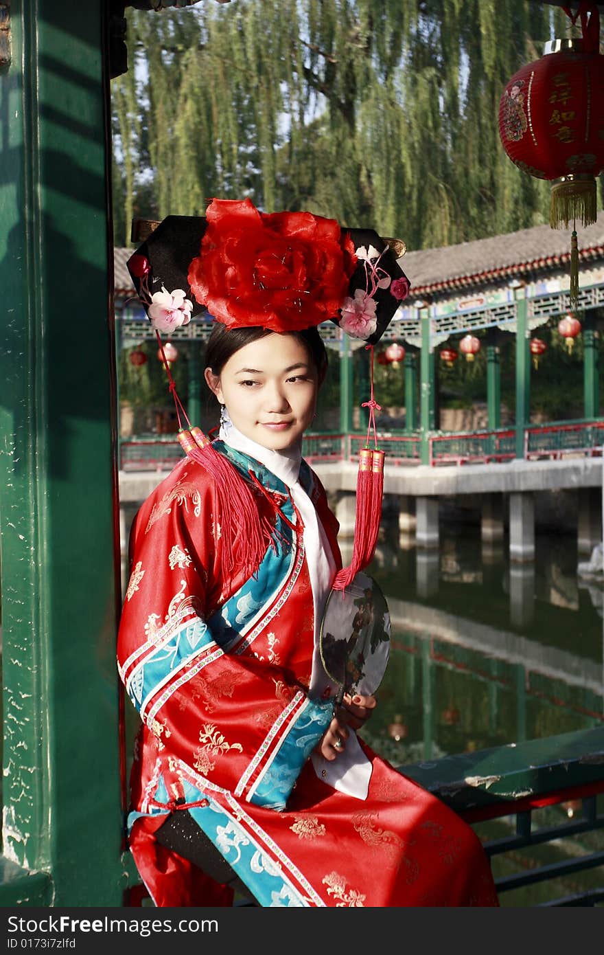 A beautiful girl in Chinese ancient dress is in the royal garden.

Chinese on the lantern is lucky and getting rich.

Chinese on the fan is meant and missed. A beautiful girl in Chinese ancient dress is in the royal garden.

Chinese on the lantern is lucky and getting rich.

Chinese on the fan is meant and missed.