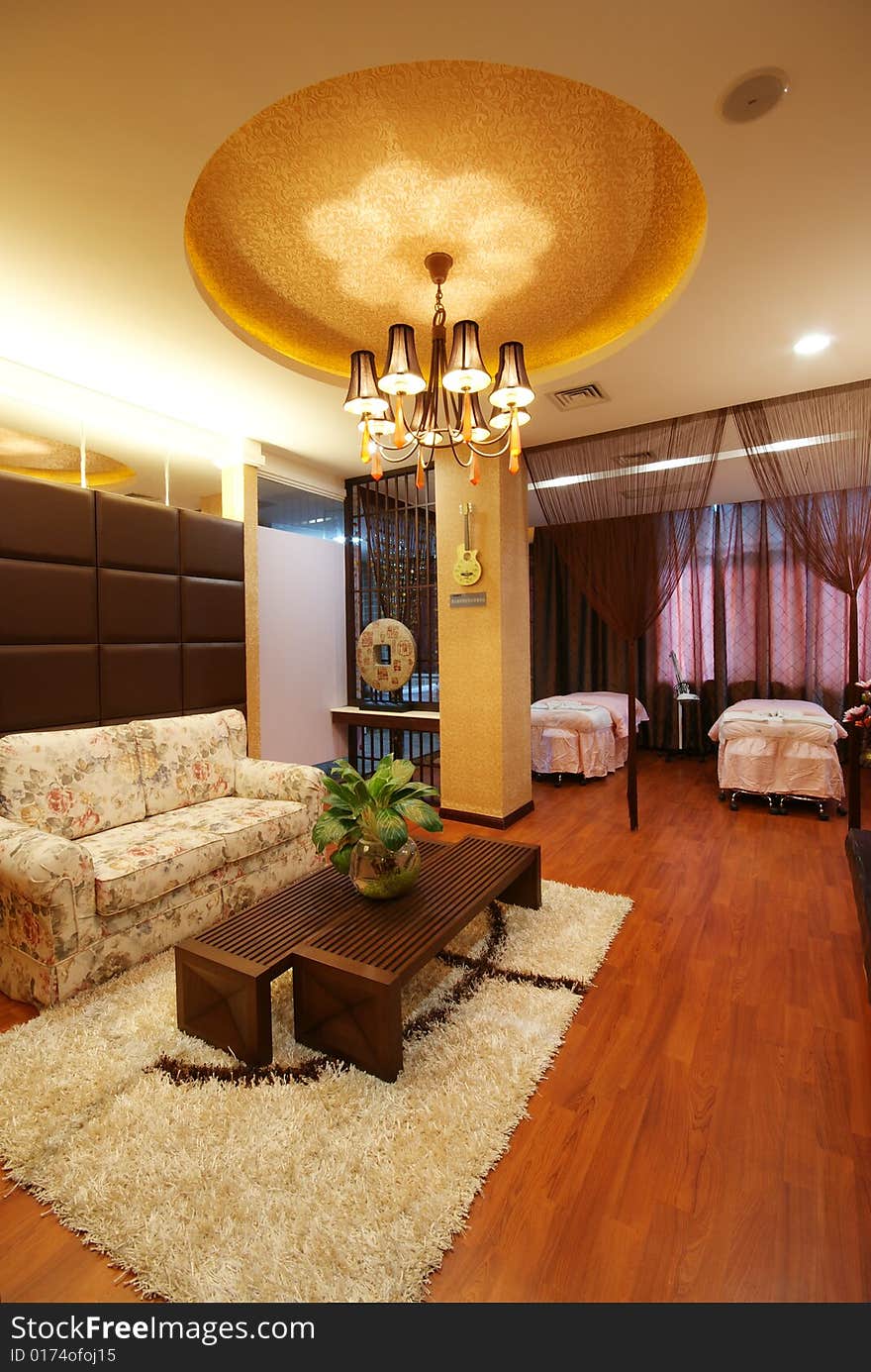 China luxurious decoration of the beauty salon