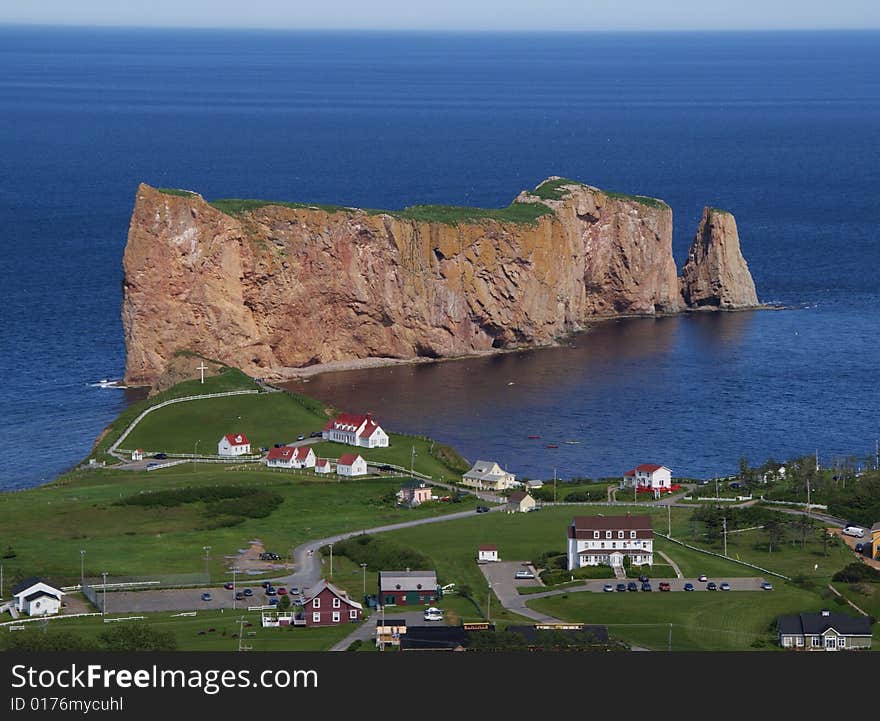 This a wonderfull Rock existing since over 5 million years in Québec. This a wonderfull Rock existing since over 5 million years in Québec