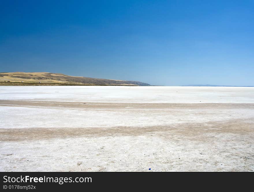 A landscape of a salt lake in turkey