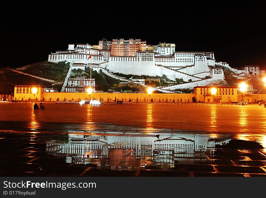 The Mirror Of Potala At Night