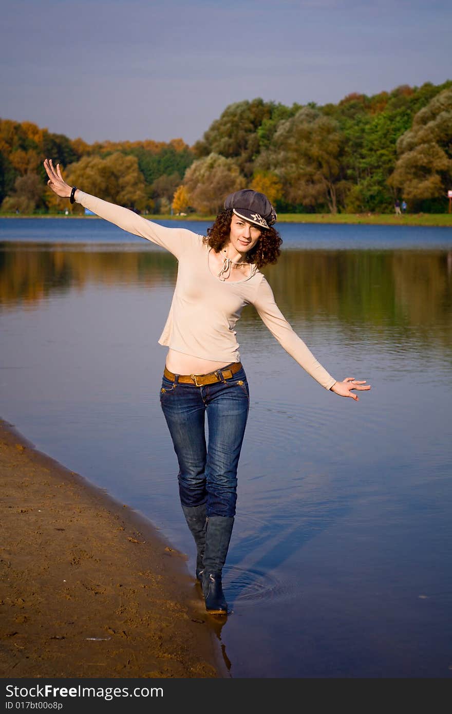 Woman balacing on the brim