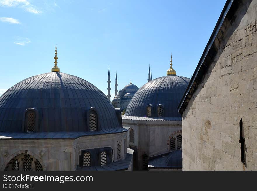 The bleu mosque is one of several mosques known as the Blue Mosque for the blue tiles adorning the walls of its interior. It was built between 1609 and 1616, during the rule of Ahmed I.