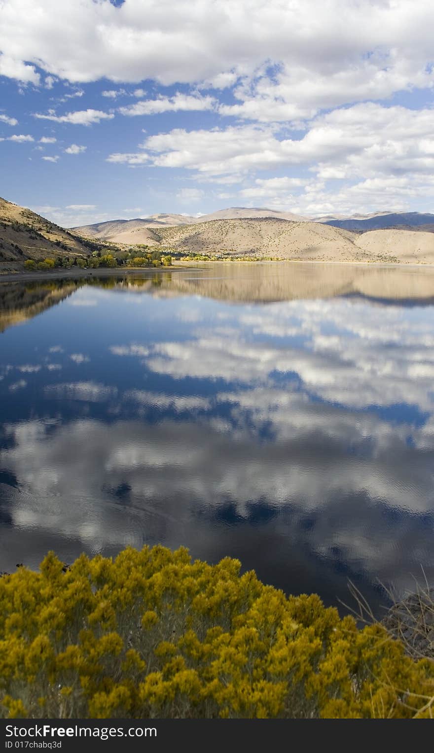 Topaz Lake on a cloudy afternoon