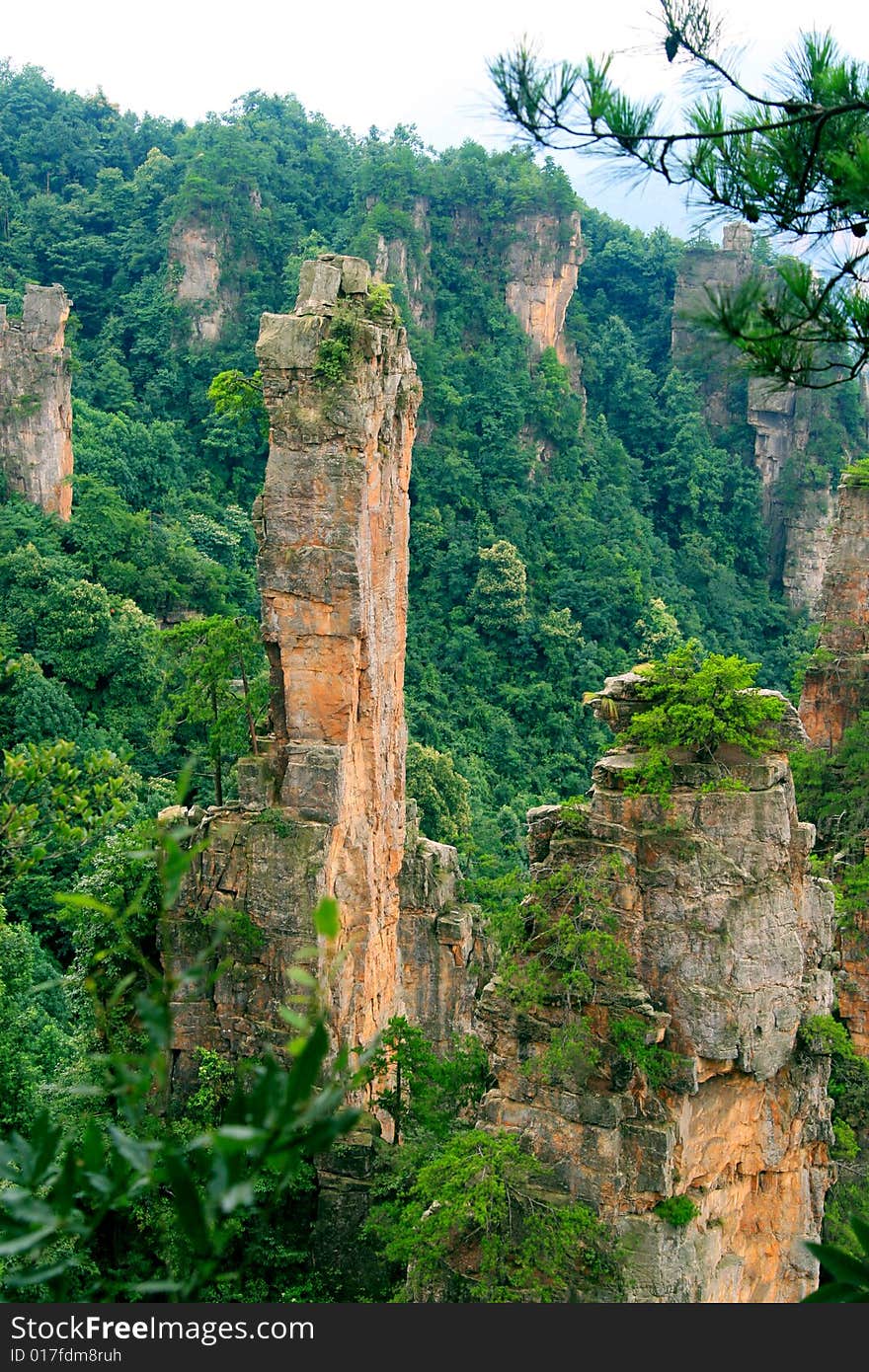 China's Zhangjiajie beautiful scenery. China's Zhangjiajie beautiful scenery.