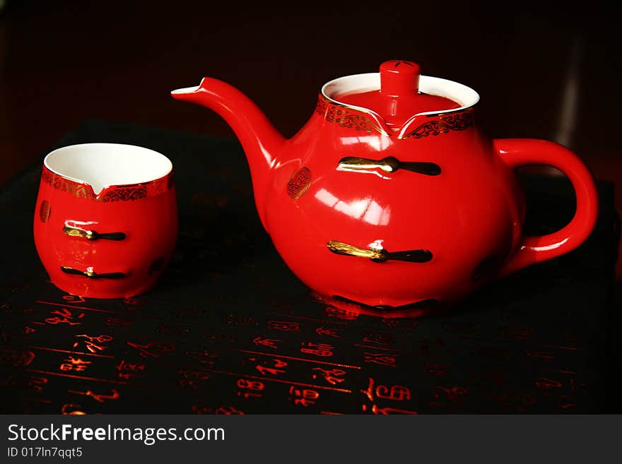 Tea pot