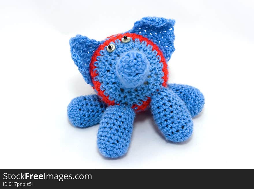 Knitted elephant