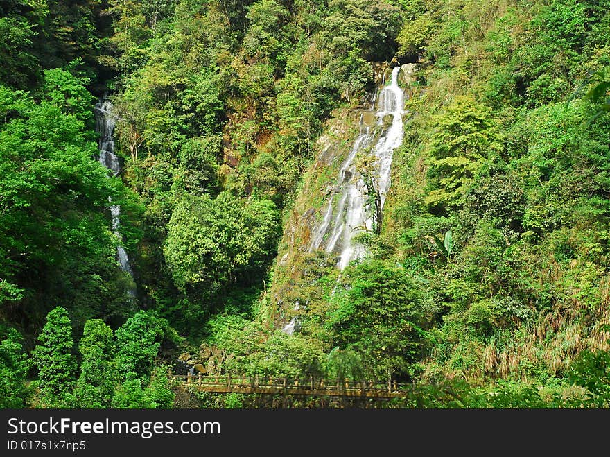 Chinese Guangxi Jin Xiu Dayao prominent peak Shengtangshan scenery.