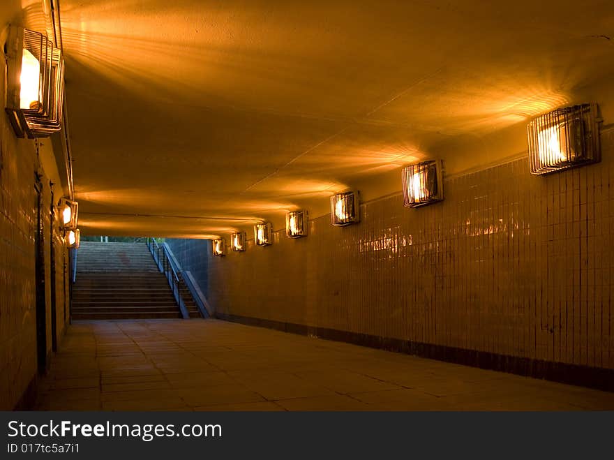 Underground pedestrian crossing