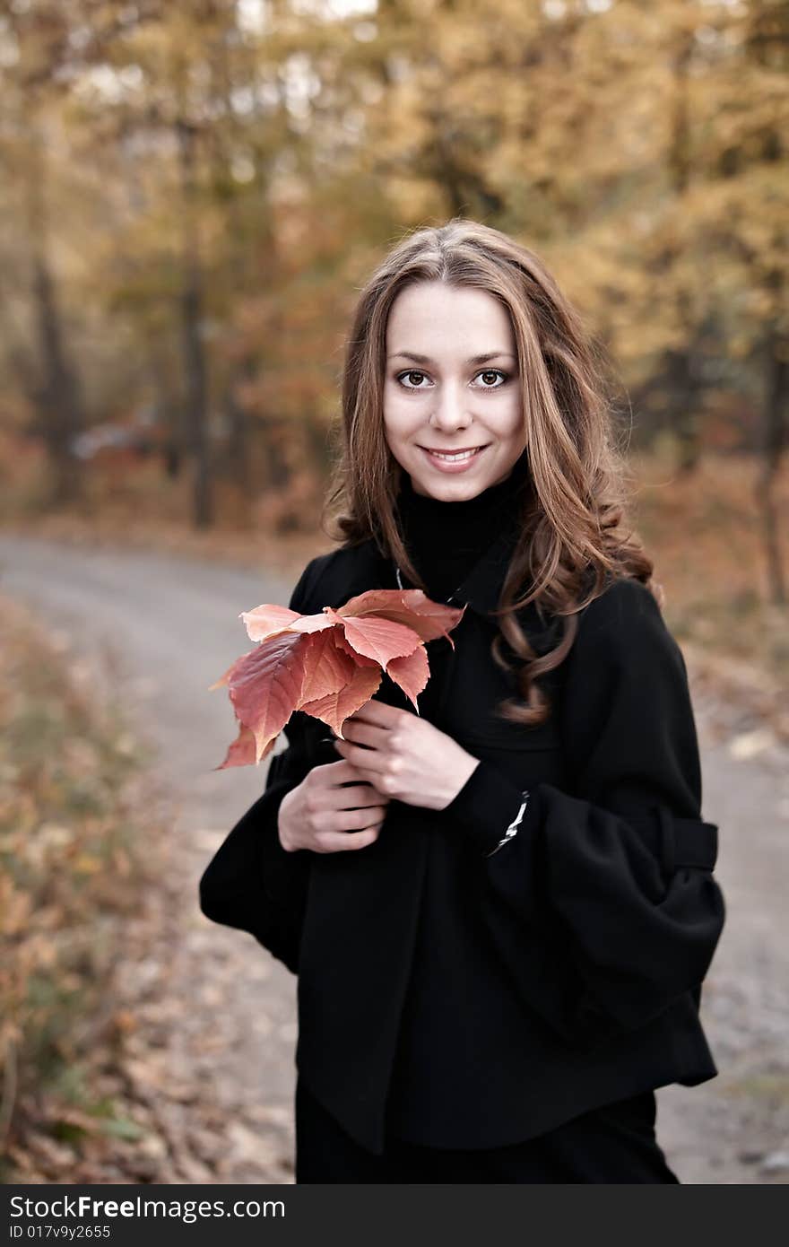 Autumn beauty girl.