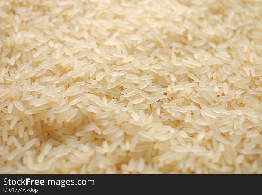 Many yellowish grains of the steamed rice