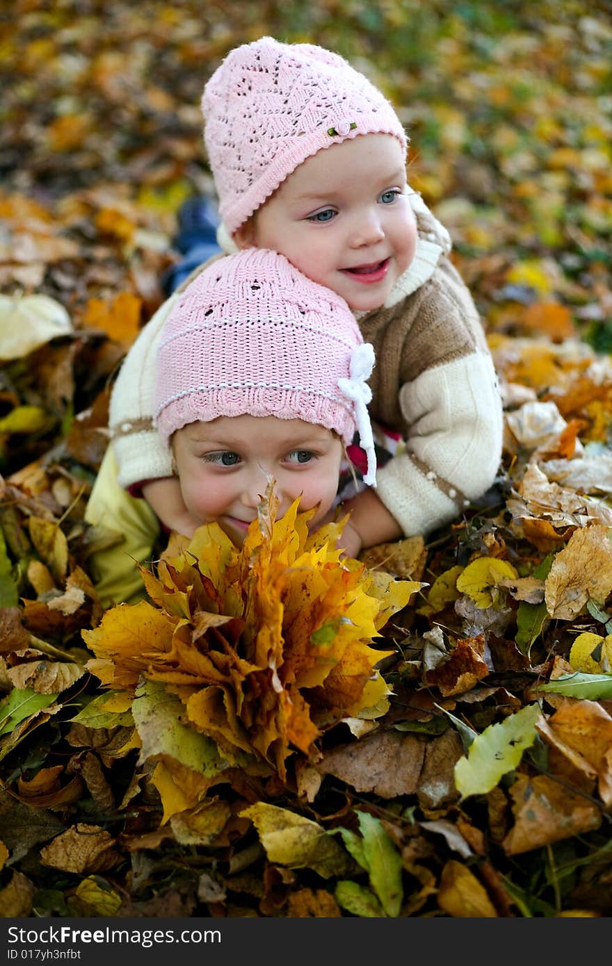 Sisters in yellow park