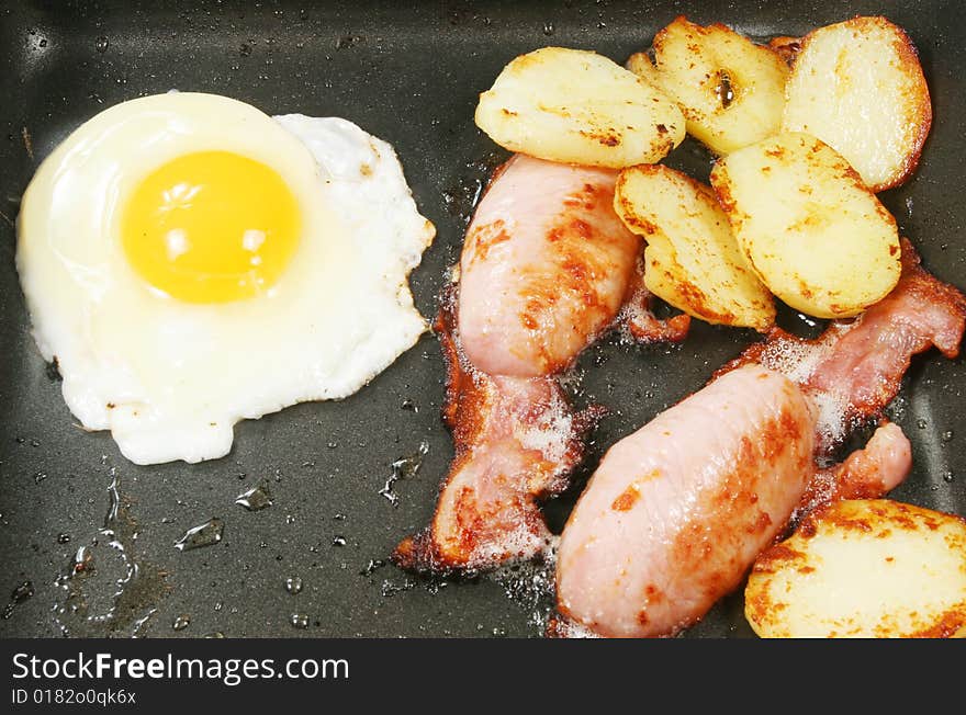 Bacon potato and egg