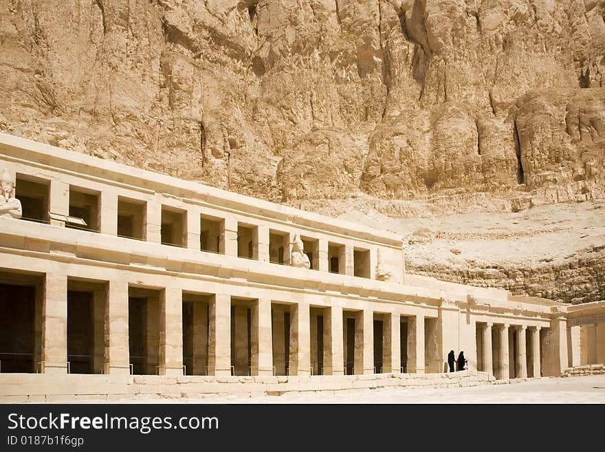 Hatshepshut Temple, Egypt with two women in black