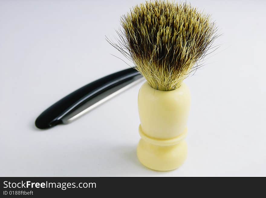 Old razor and brush