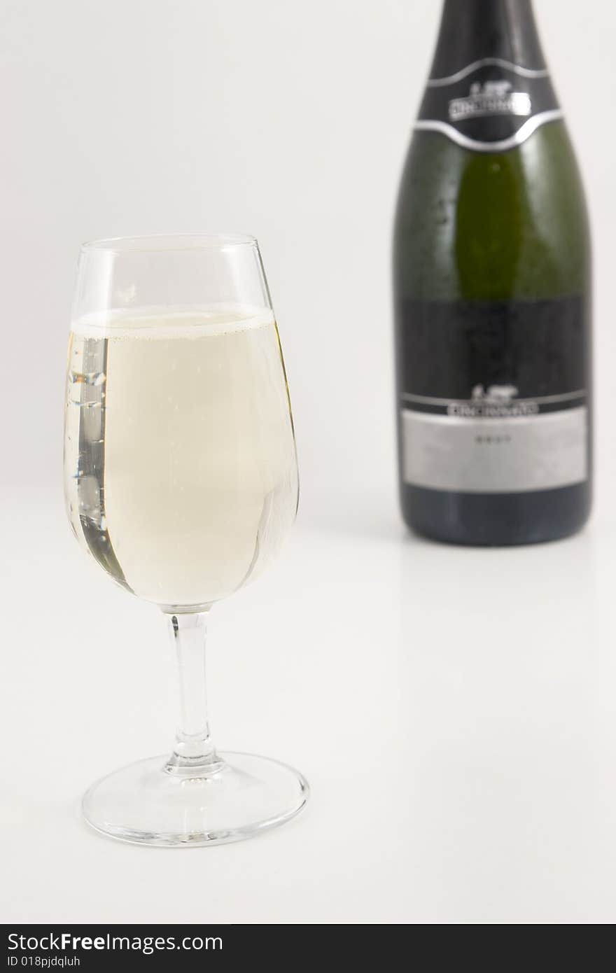 Italian sparkling wine to celebrate a good event. cheerfulness, happiness, celebration. Italian sparkling wine to celebrate a good event. cheerfulness, happiness, celebration